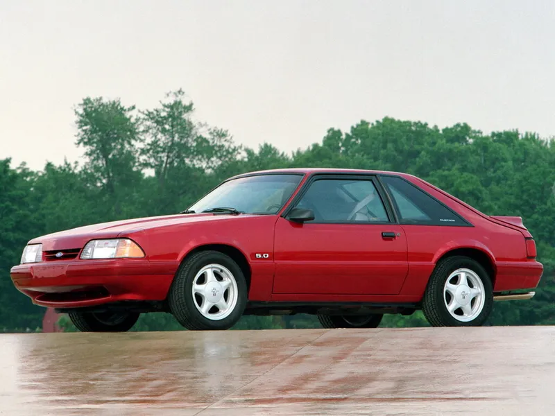 Ford Mustang 2-й рестайлинг 1986, хэтчбек 3 дв., 3 поколение (08.1986 - 09.1993)