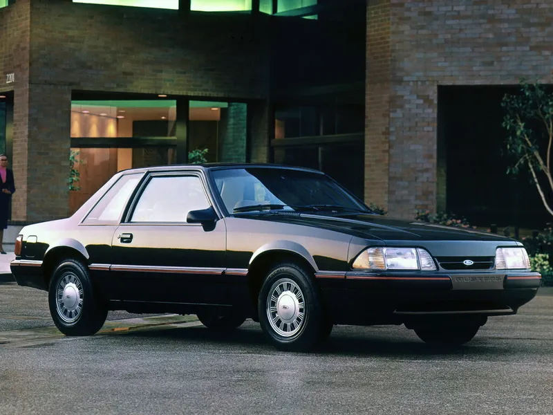 Ford Mustang 2-й рестайлинг 1986, купе, 3 поколение (08.1986 - 09.1993)