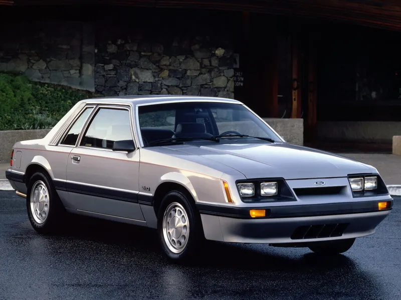 Ford Mustang рестайлинг 1982, купе, 3 поколение (10.1982 - 07.1986)