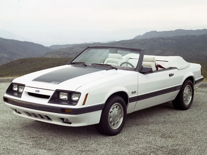 Ford Mustang рестайлинг 1982, открытый кузов, 3 поколение (10.1982 - 07.1986)