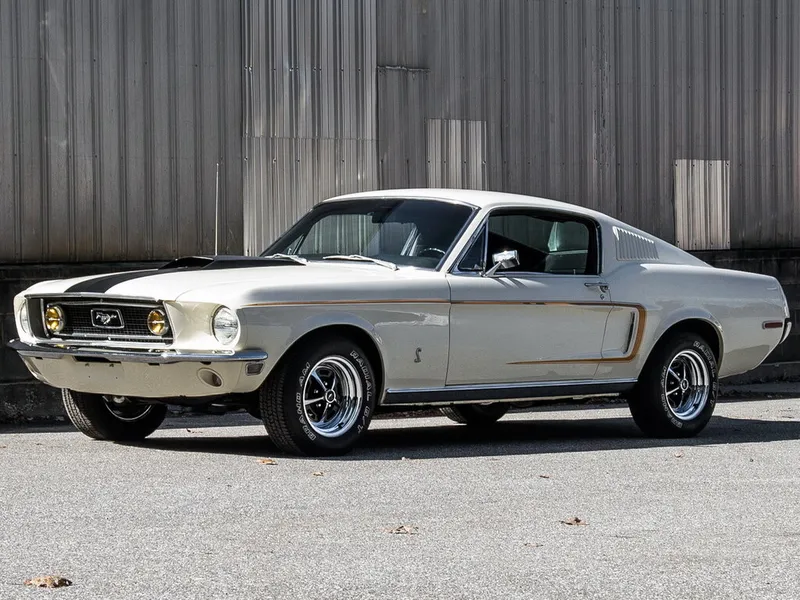Ford Mustang рестайлинг 1966, купе, 1 поколение (08.1966 - 08.1968)