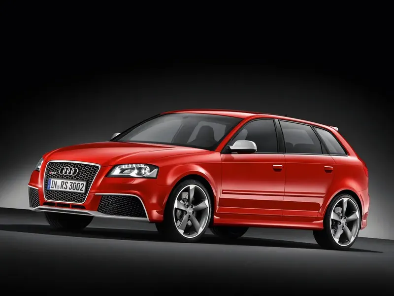 Audi RS3 2011, хэтчбек 5 дв., 2 поколение, 8P (07.2011 - 12.2012)