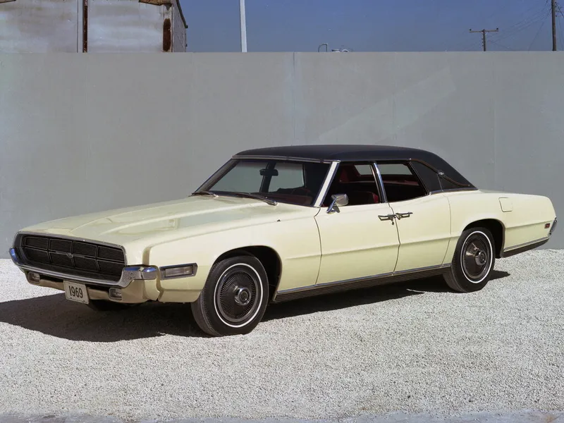 Ford Thunderbird 1966, седан, 5 поколение (10.1966 - 09.1969)