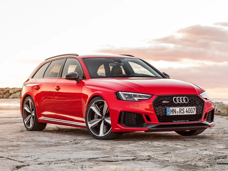 Audi RS4 2017, универсал, 5 поколение, B9 (09.2017 - 05.2019)