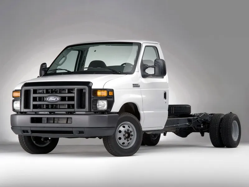 Ford E-Series 3-й рестайлинг 2007, шасси, 4 поколение (04.2007 - 02.2019)