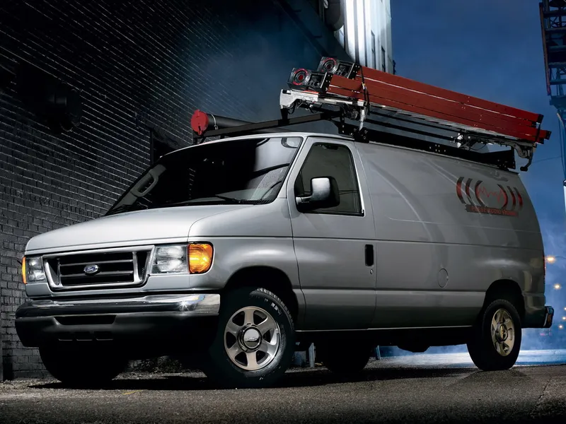Ford Econoline 2-й рестайлинг 2003, цельнометаллический фургон, 4 поколение (08.2003 - 11.2007)