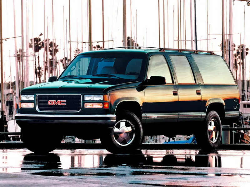 GMC Suburban 1991, джип/suv 5 дв., 1 поколение (12.1991 - 10.1999)