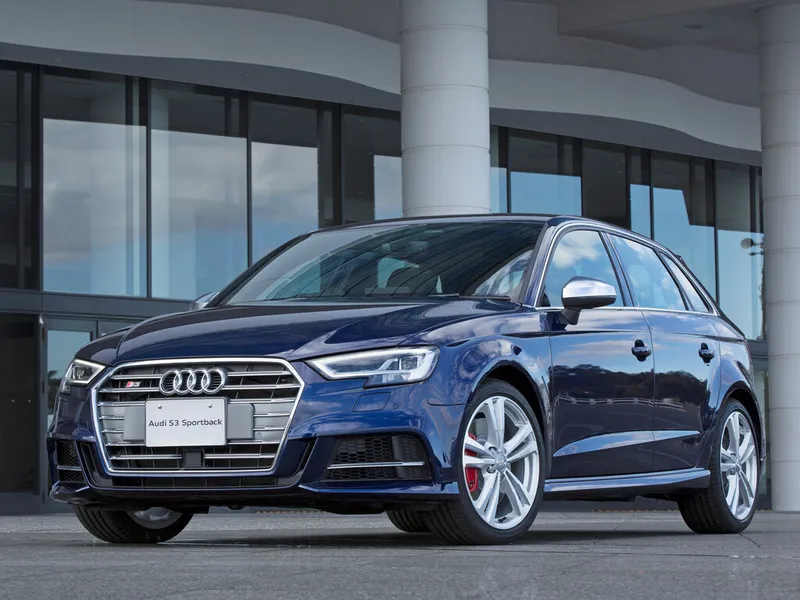Audi S3 рестайлинг 2017, хэтчбек 5 дв., 3 поколение, 8V (01.2017 - 04.2021)