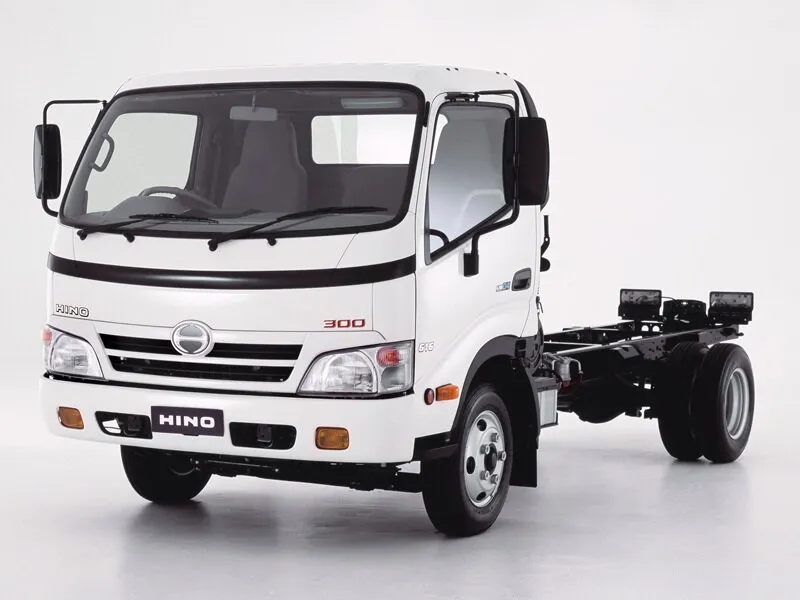 Hino 300 2011, шасси, 1 поколение, XZU (09.2011 - н.в.)