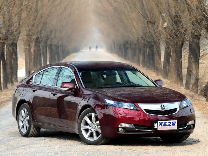 Acura TL рестайлинг 2011, седан, 4 поколение (09.2011 - 08.2014)