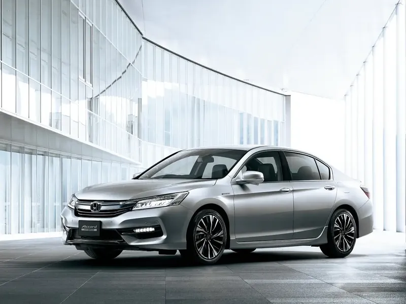 Honda Accord рестайлинг 2016, седан, 9 поколение, CR (05.2016 - 01.2020)