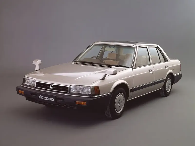 Honda Accord рестайлинг 1983, седан, 2 поколение, AC, AD (06.1983 - 05.1985)