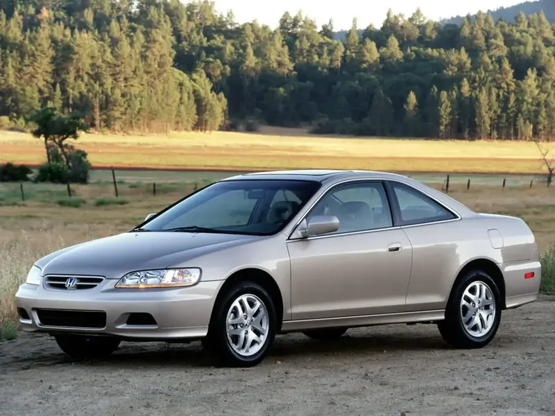 Honda Accord рестайлинг 2000, купе, 6 поколение, CG (09.2000 - 01.2002)