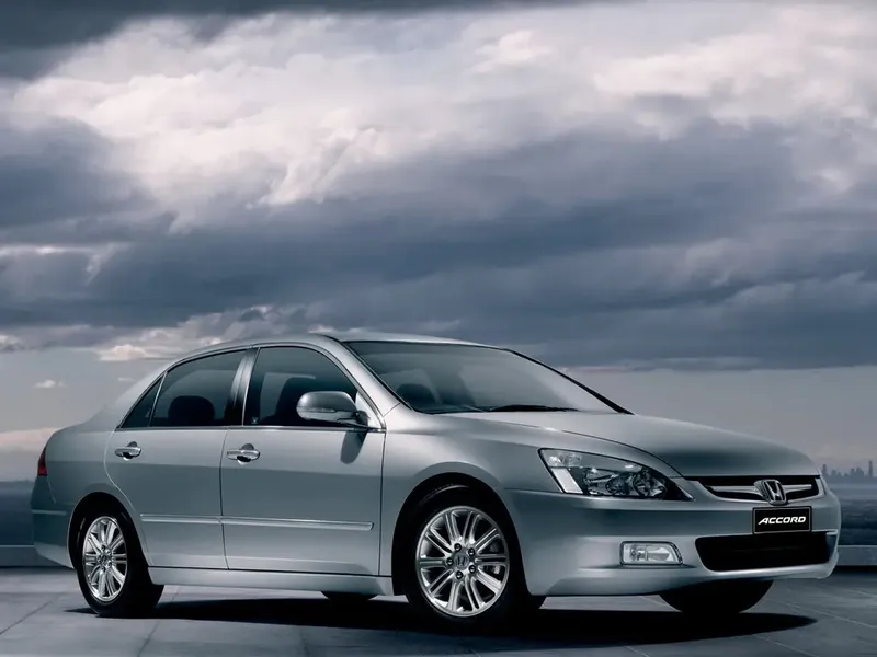Honda Accord 2002, седан, 7 поколение, UC (10.2002 - 02.2008)