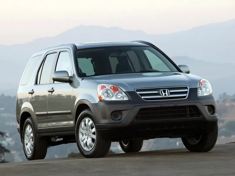 Honda CR-V рестайлинг 2004, джип/suv 5 дв., 2 поколение (11.2004 - 08.2006)