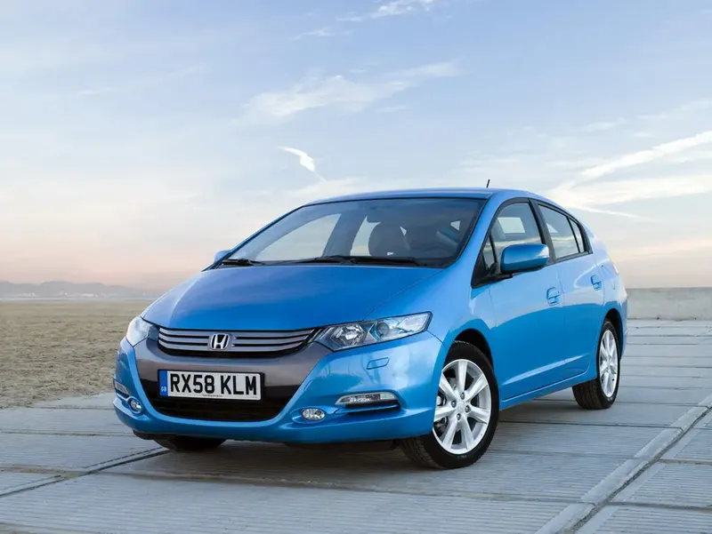 Honda Insight 2009, лифтбек, 2 поколение, ZE2 (01.2009 - 01.2012)