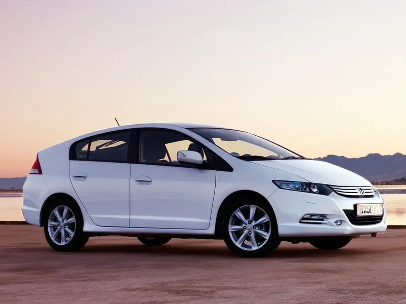 Honda Insight 2009, лифтбек, 2 поколение, ZE2 (01.2009 - 09.2011)