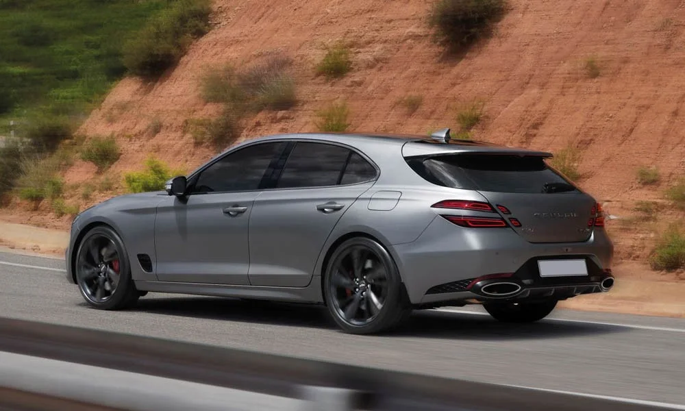Фото Genesis G70 Shooting Brake (2022) — вид сзади, фото 6. Серый кузов сзади — фонари и бампер определяют ночной образ модели. Светодиодная полоса или раздельные секции — задняя оптика стала главным украшением кормы Genesis G70 Shooting Brake (2022) — вид сзади, фото 6