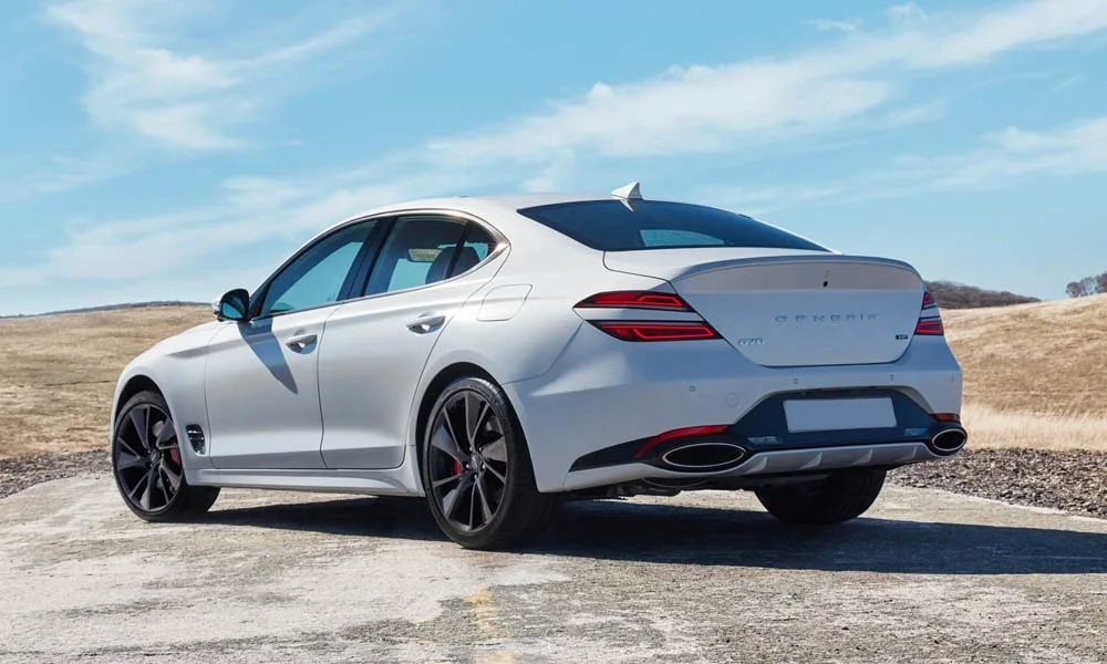Genesis G70