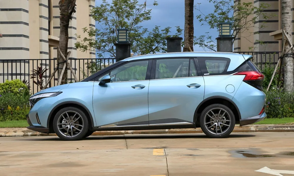 Haima 7X (2023) — вид сбоку