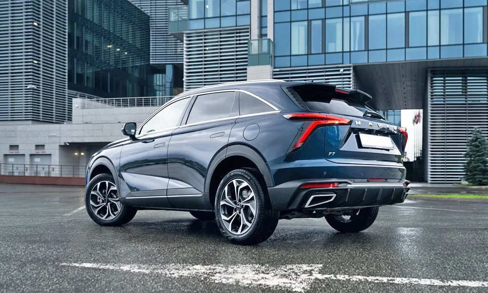 Haval F7 (2022) — вид сзади, фото 2
