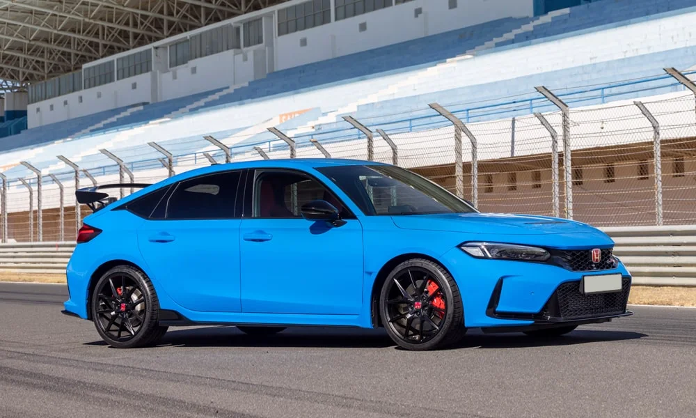 Honda Civic Type R (2024) — вид сбоку