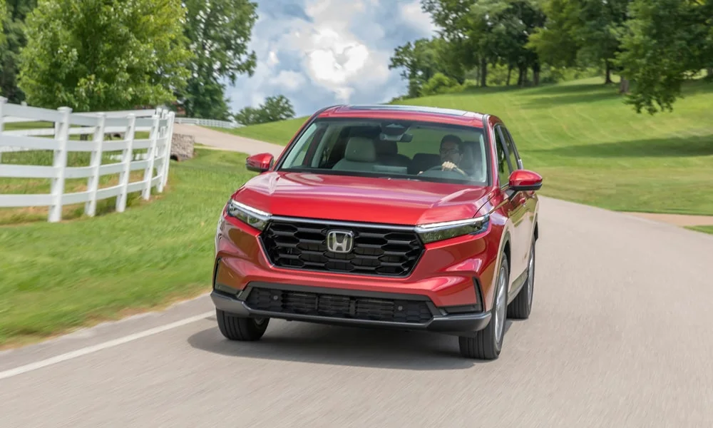 Фото Honda CR-V (2024) — вид спереди, фото 6. Оптика, решётка и бампер — первое впечатление о модели Honda CR-V (2024) — вид спереди, фото 6