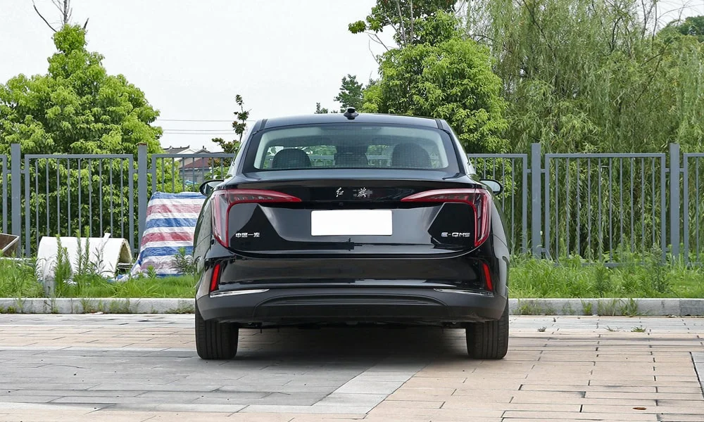 Hongqi E-QM5
