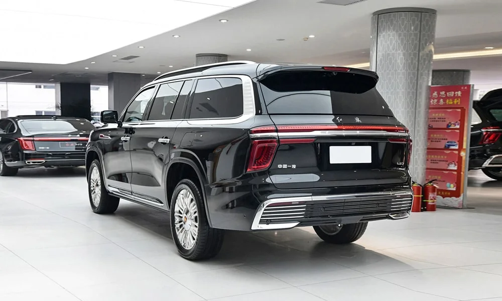 Фото Hongqi LS7 (2024) — вид сзади, фото 6. Графика фонарей, бампер и оформление пятой двери Hongqi LS7 (2024) — вид сзади, фото 6