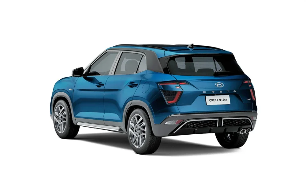 Фото Hyundai Creta N Line (2024) — вид сзади, фото 5. Линия крыши, стойки и задняя дверь в синем исполнении. Насадки выхлопа или их имитация внизу бампера различают версии Hyundai Creta N Line (2024) — вид сзади, фото 5