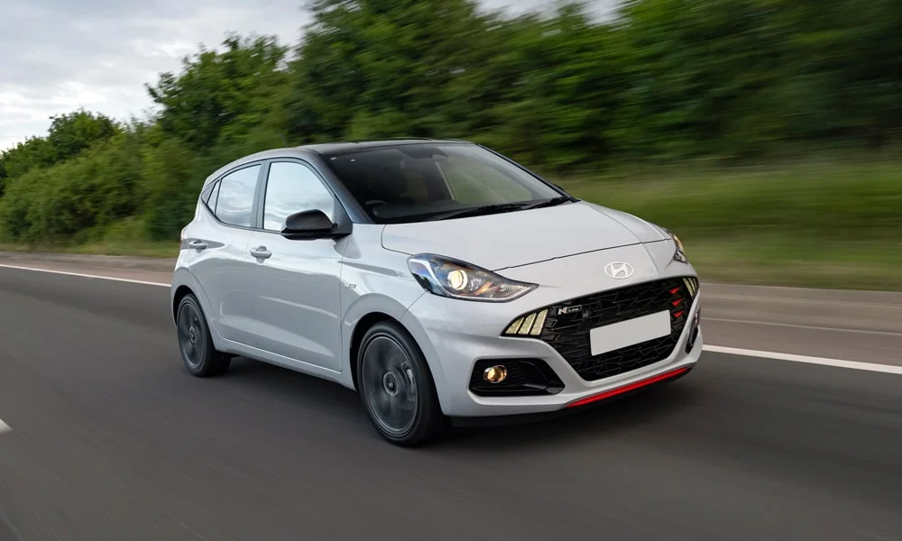 Фото Hyundai i10 — вид спереди, фото 9. Оптика, решётка и бампер — первое впечатление о модели Hyundai i10 — вид спереди, фото 9