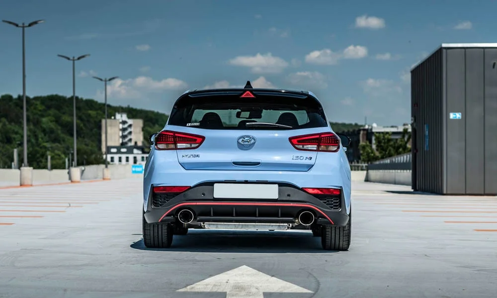Hyundai i30 N (2024) — вид сзади, фото 2