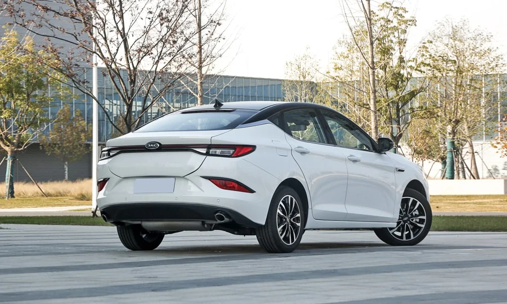 JAC J7