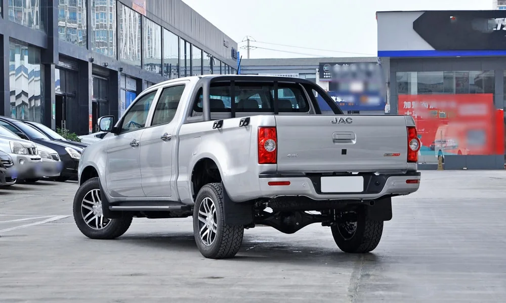 JAC T6