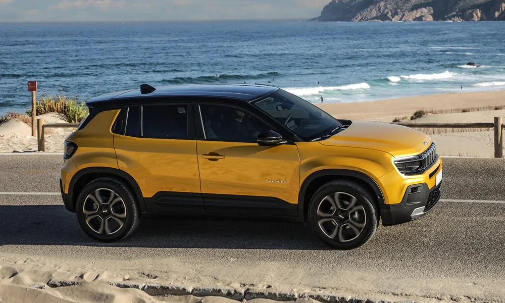 Jeep Avenger — вид спереди, фото 3