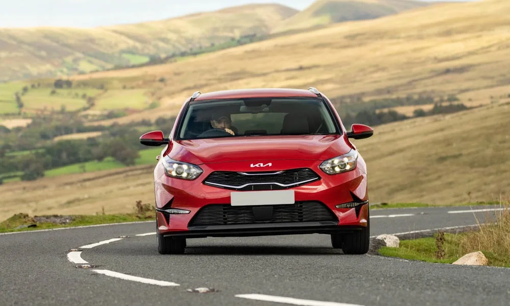 KIA Ceed SW — вид спереди, фото 2