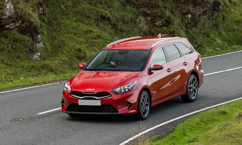 KIA Ceed SW — вид спереди, фото 3
