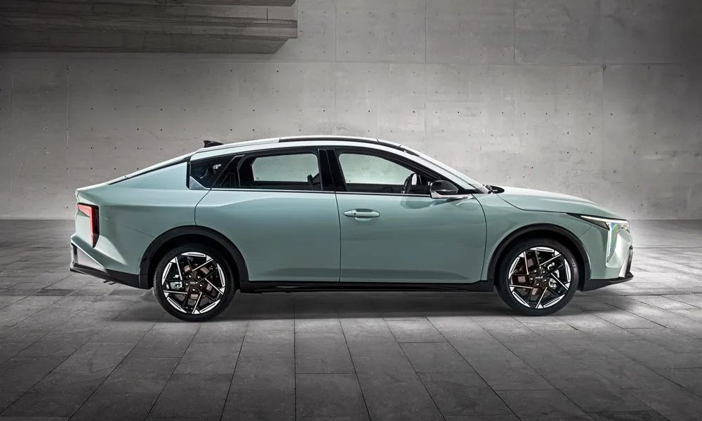 KIA K4