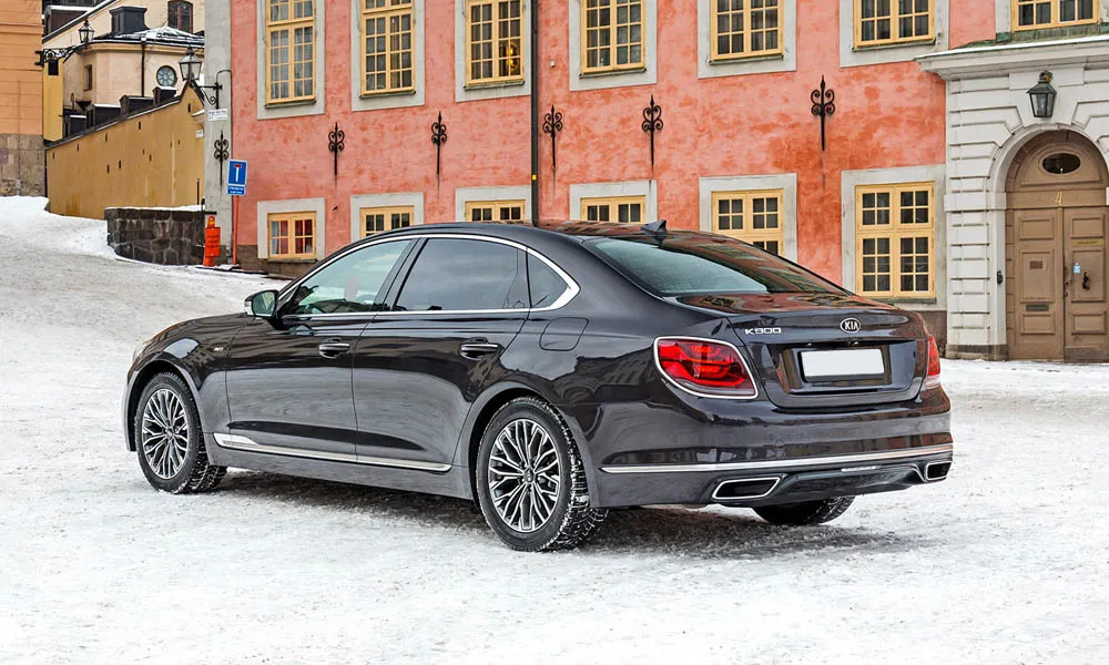 KIA K900