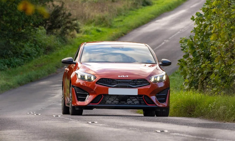 KIA ProCeed (2024) — вид спереди, фото 2