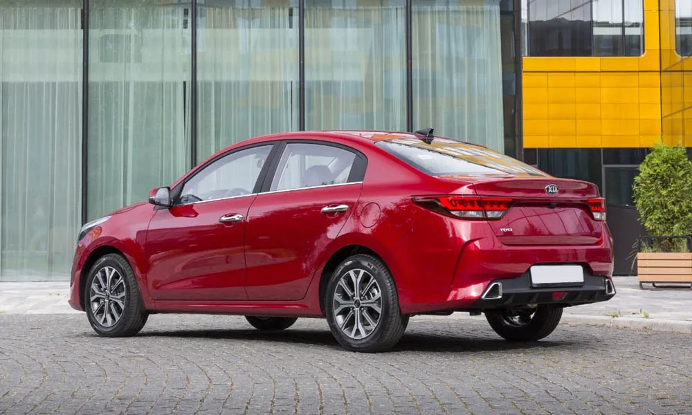 KIA Rio — вид сзади, фото 2