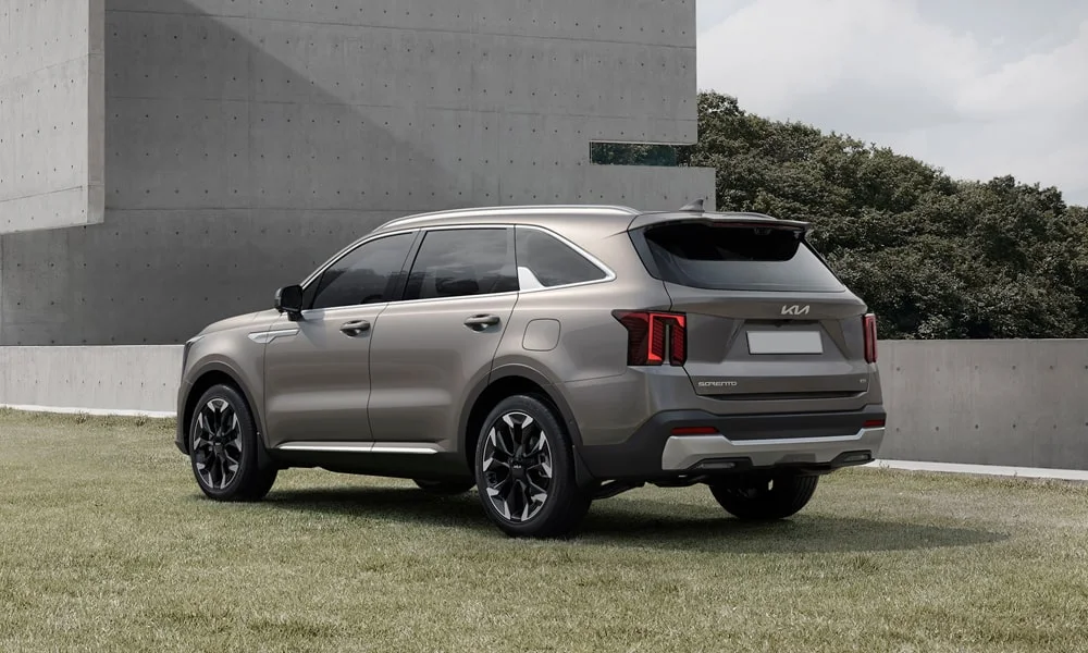 KIA Sorento (2024) — вид сзади, фото 2