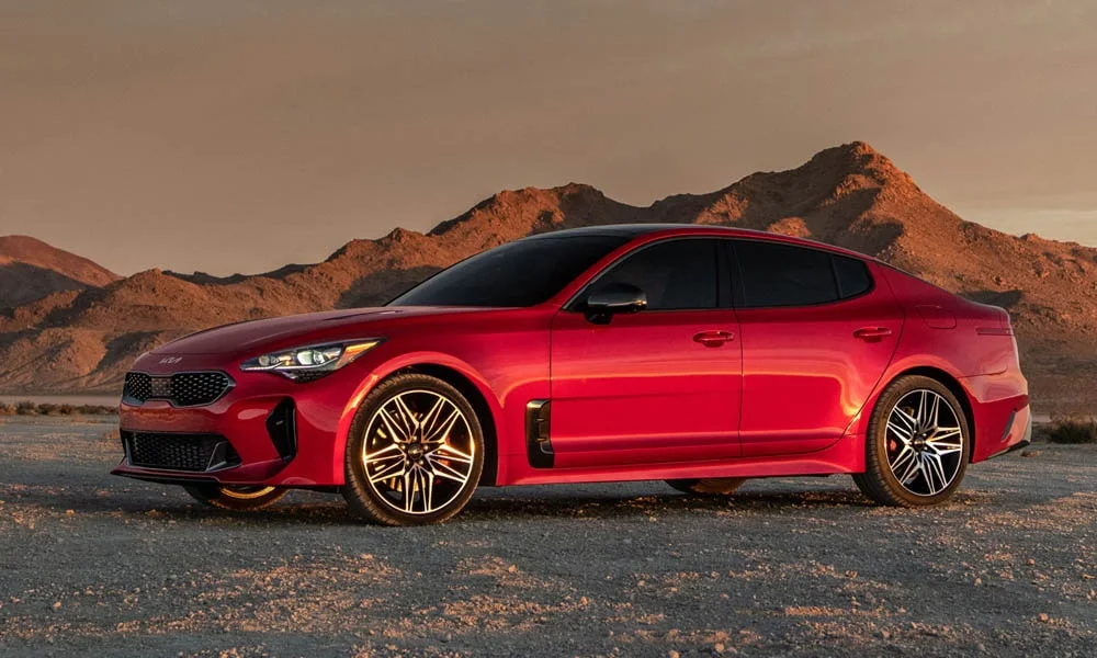 KIA Stinger — вид спереди, фото 3