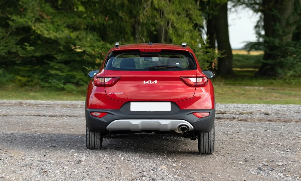 KIA Stonic — вид сзади, фото 2