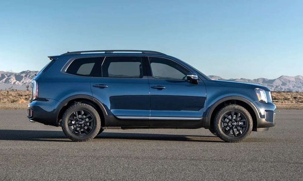 KIA Telluride (2024) — вид сбоку, фото 2