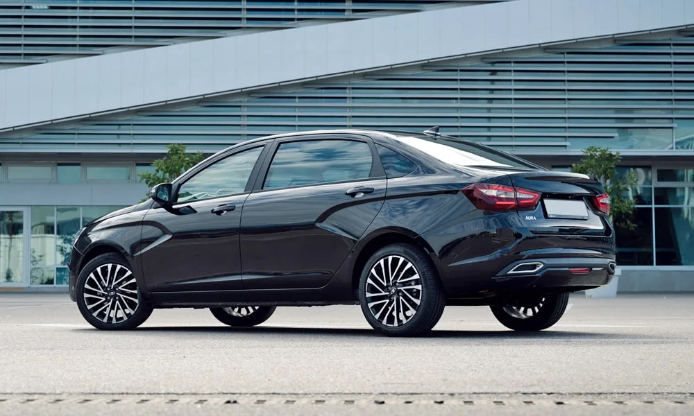 LADA Aura