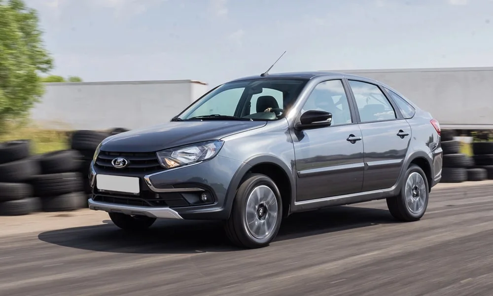 LADA Granta Active Cross (2025) — вид спереди, фото 3