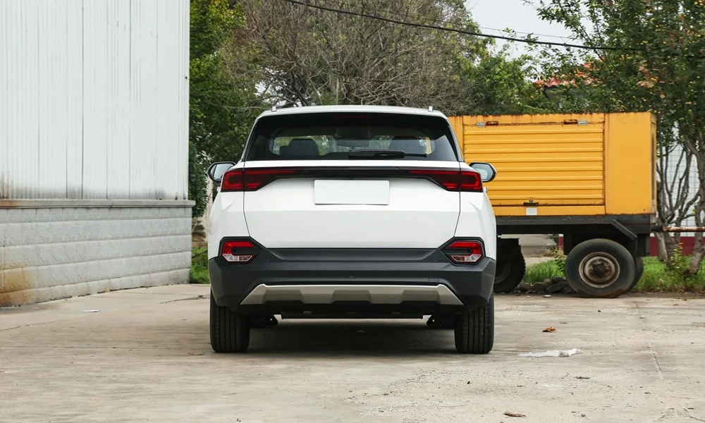 LADA X-Cross 5