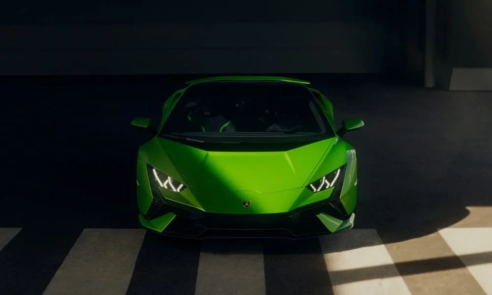 Фото Lamborghini Huracan — вид спереди, фото 9. Оптика, решётка и бампер — первое впечатление о модели Lamborghini Huracan — вид спереди, фото 9