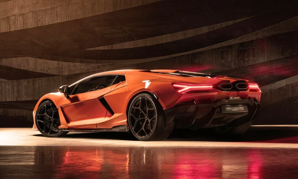 Lamborghini Revuelto